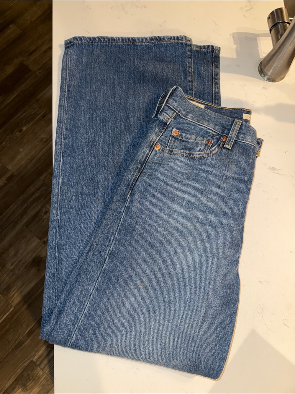 Levi's Wide Leg Jeans in Medium Blue Denim